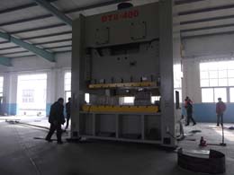 工廠壓力機(jī)搬遷