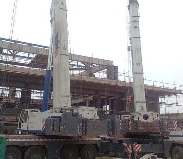 160噸汽車(chē)吊租賃展示